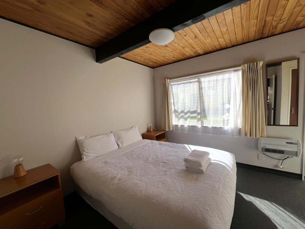 Mountain View Motel 3*